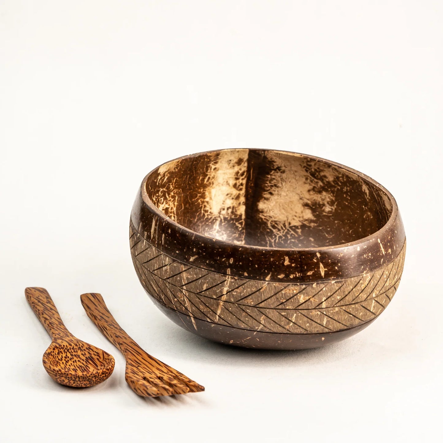 Jumbo Geometric Coconut Bowl with Spoon & Fork | 900ml Eco-Friendly Handcrafted Bowl Set
